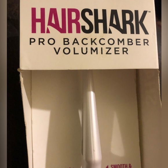 NWOT HairShark Pro Backcomber Volumizer Brush - Picture 1 of 9